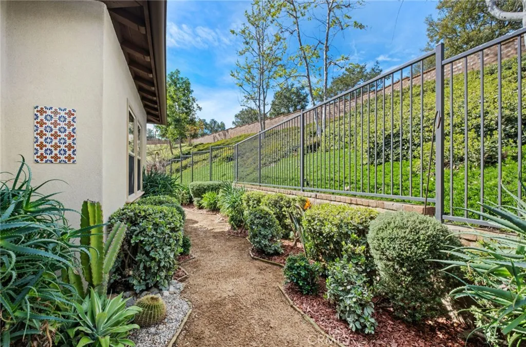 45 Galan St, Ladera Ranch, California 92694 home-pic-27