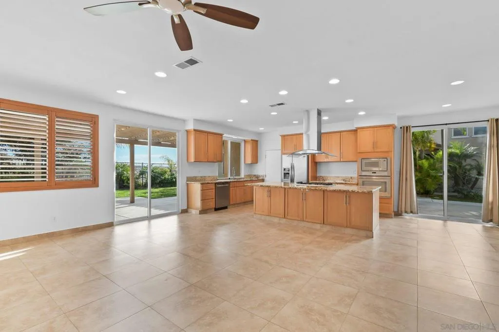 972 Merced River Rd, Chula Vista, California 91913 home-pic-14