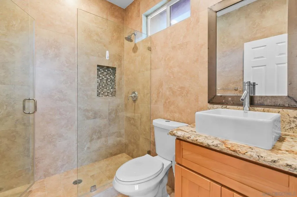 972 Merced River Rd, Chula Vista, California 91913 home-pic-26