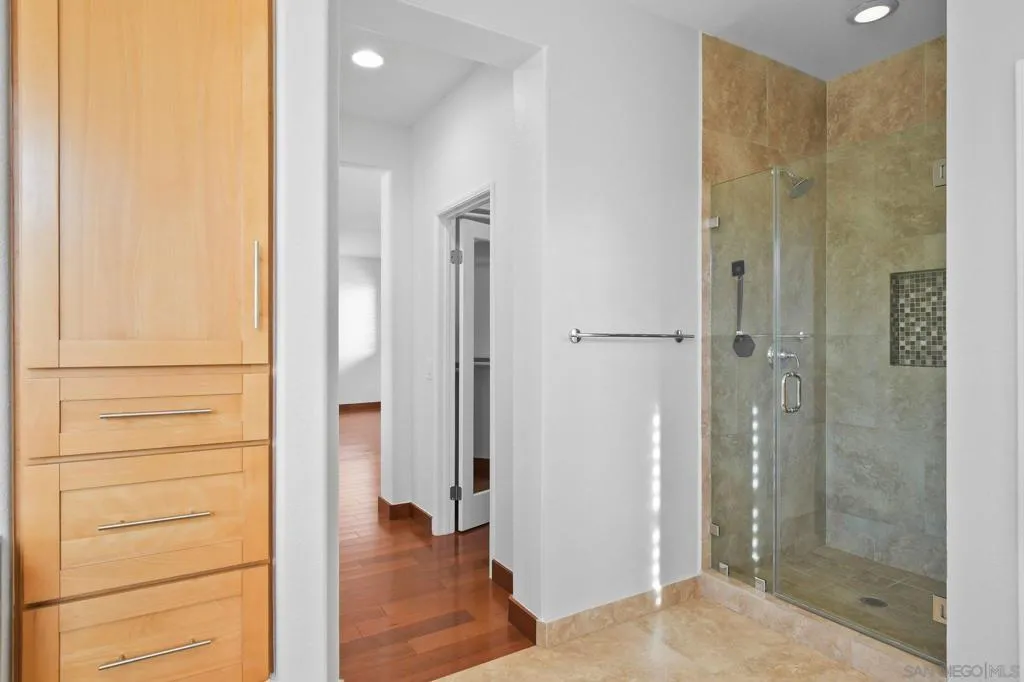 972 Merced River Rd, Chula Vista, California 91913 home-pic-35