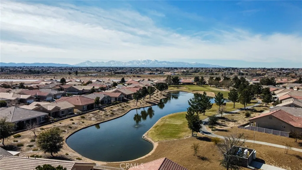 19484 Lynbrook, Apple Valley, California 92308 home-pic-5