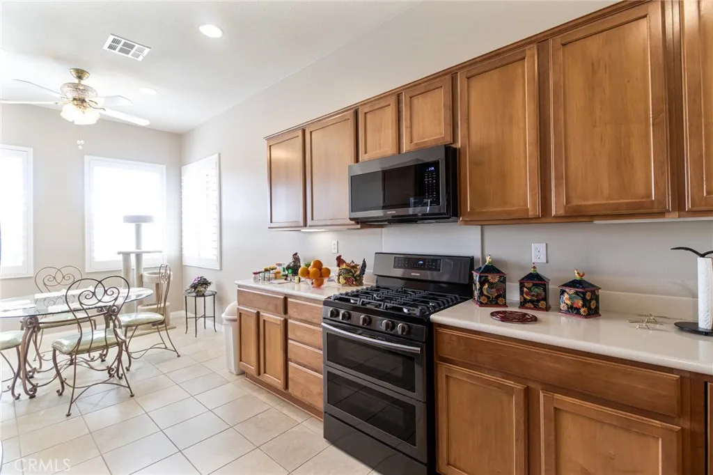 19484 Lynbrook, Apple Valley, California 92308 home-pic-2