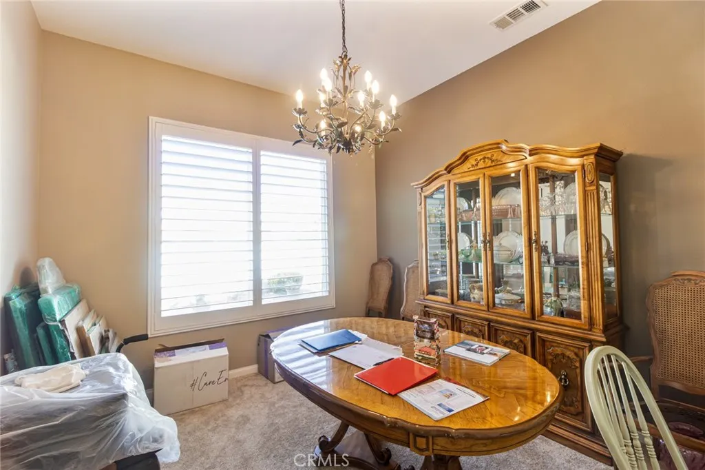 19484 Lynbrook, Apple Valley, California 92308 home-pic-8