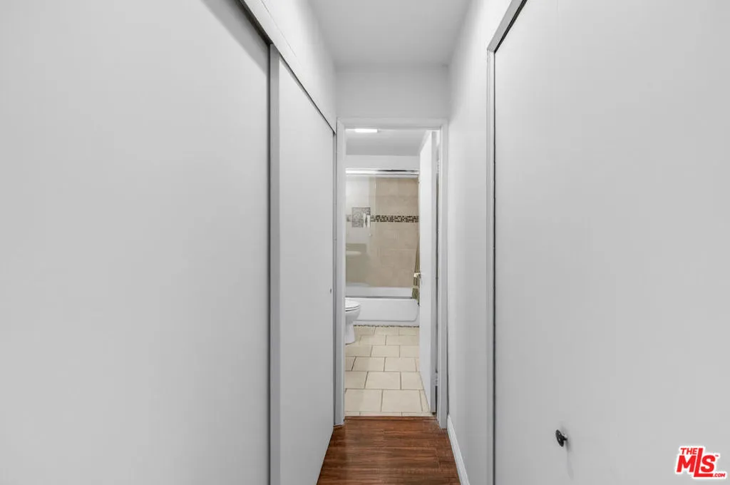 525 S Ardmore Avenue 351, Los Angeles, California 90020 home-pic-8