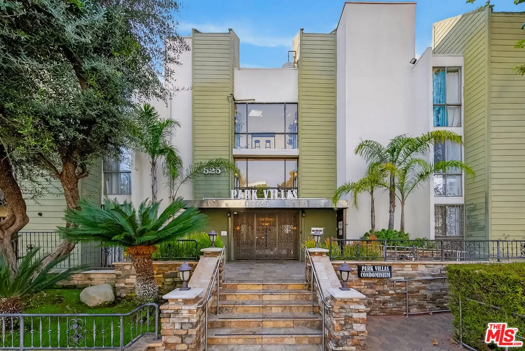 525 S Ardmore Avenue 351, Los Angeles, California 90020 home-pic-1