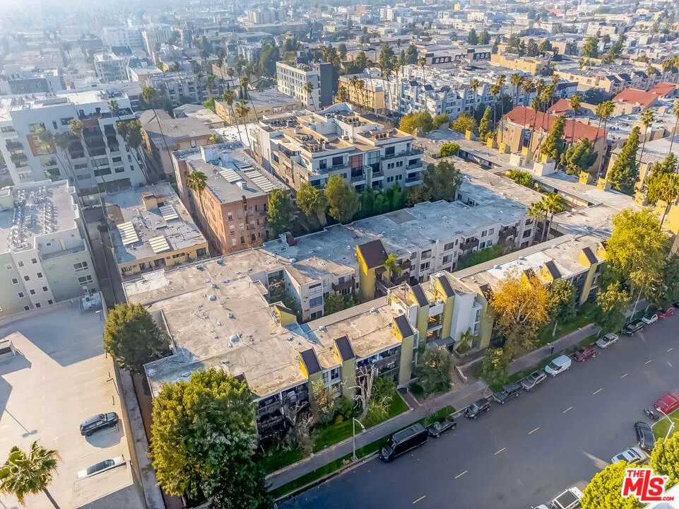 525 S Ardmore Avenue 351, Los Angeles, California 90020 home-pic-27