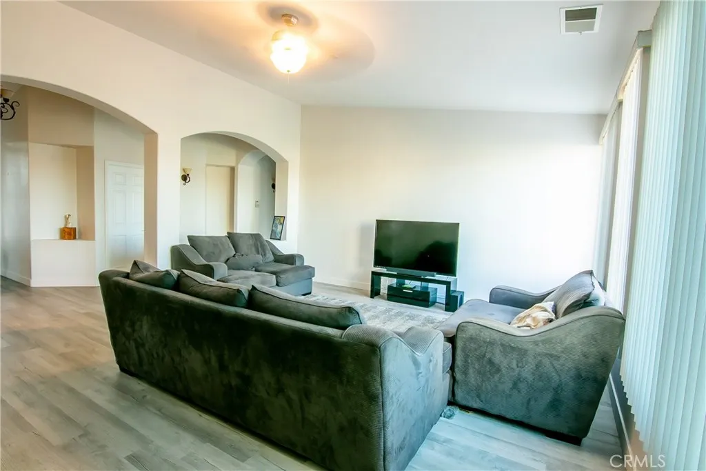 3672 Cypress, Oceanside, California 92058 home-pic-22
