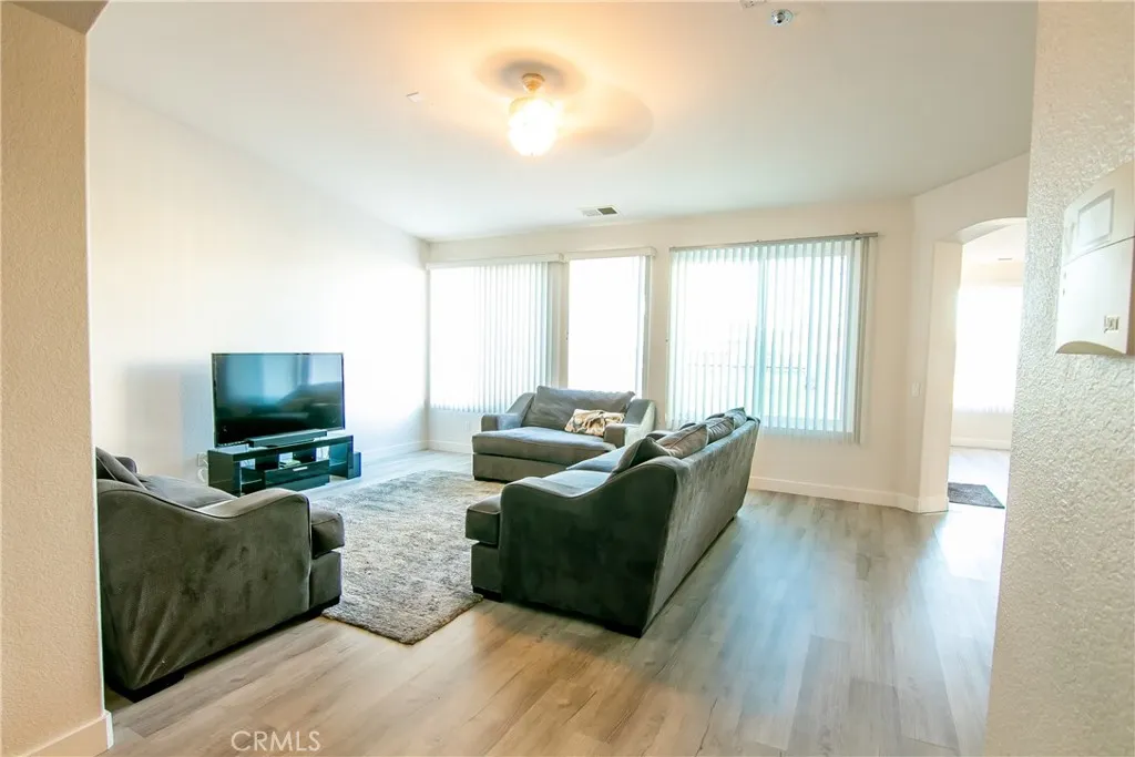 3672 Cypress, Oceanside, California 92058 home-pic-19