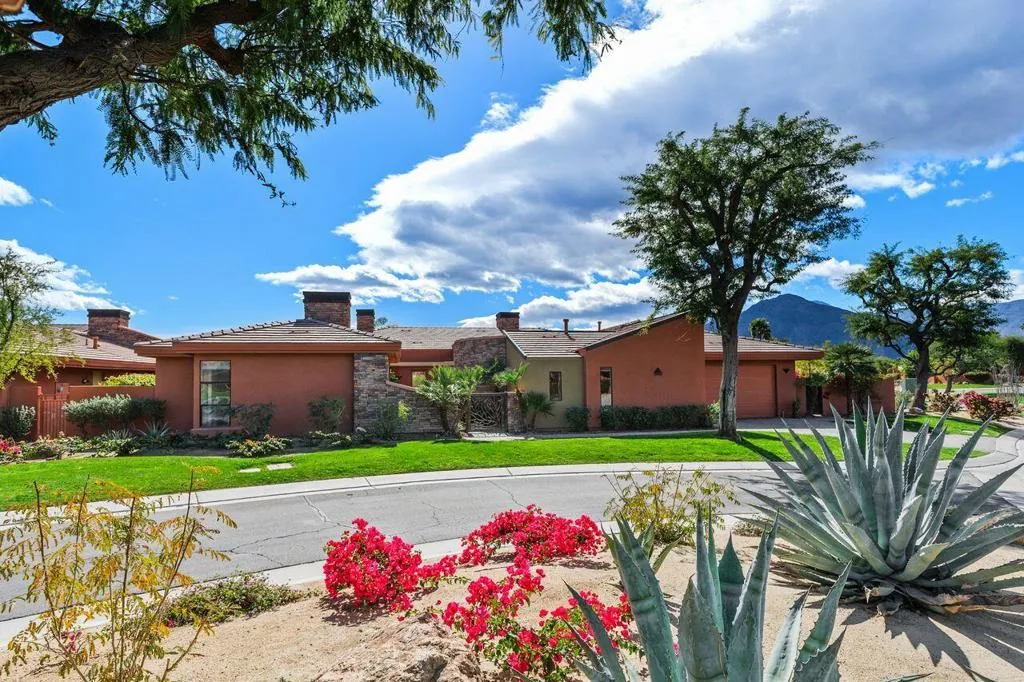 50220 Via Puente, La Quinta, California 92253 home-pic-3