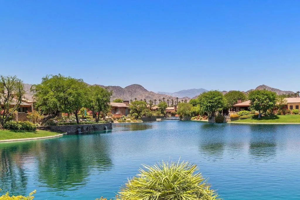 50220 Via Puente, La Quinta, California 92253 home-pic-57