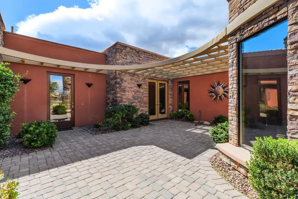 50220 Via Puente, La Quinta, California 92253 home-pic-6