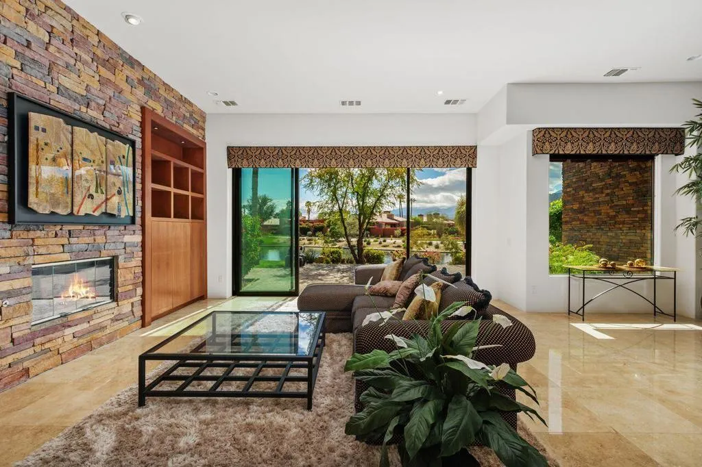 50220 Via Puente, La Quinta, California 92253 home-pic-8