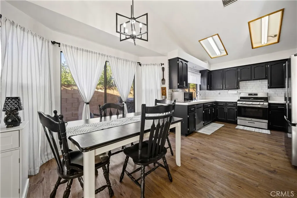 42734 56th Street West, Lancaster, California 93536 home-pic-11