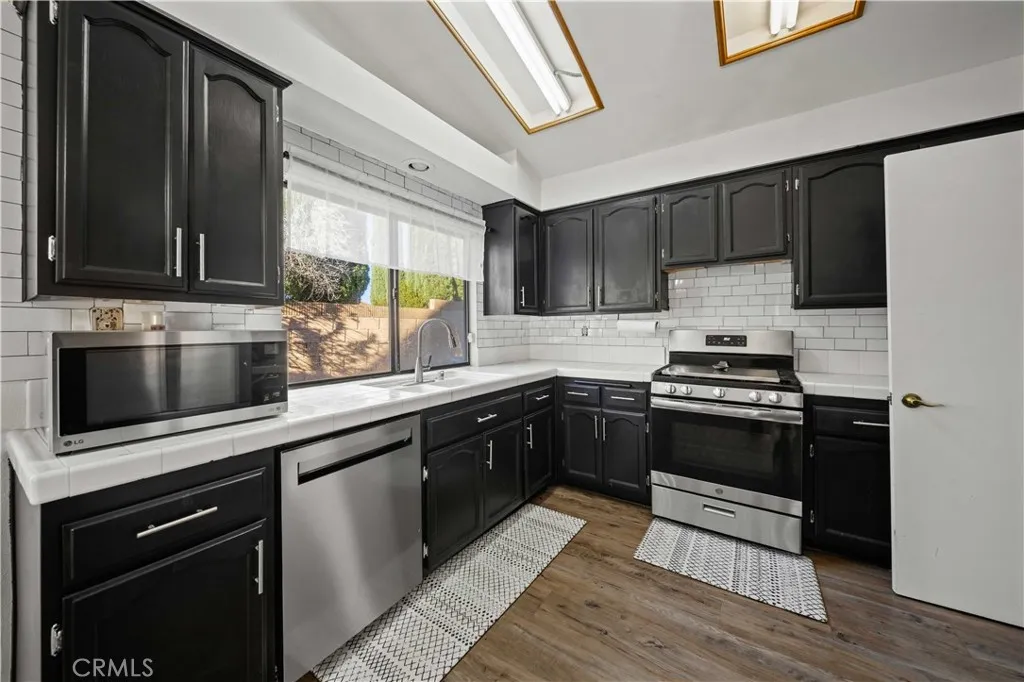 42734 56th Street West, Lancaster, California 93536 home-pic-10