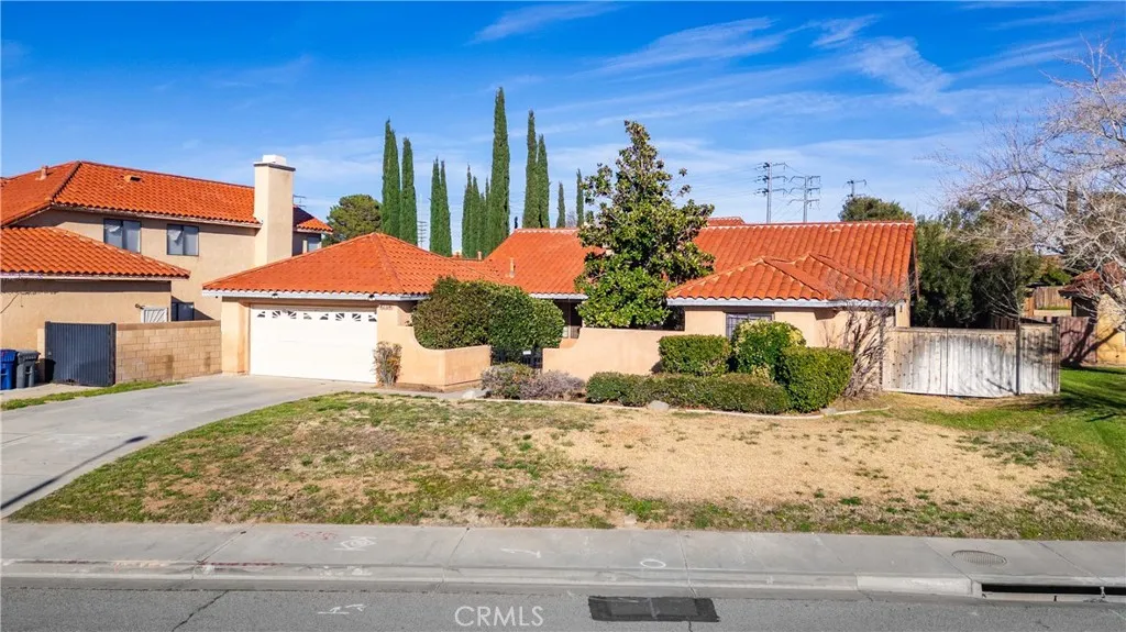 42734 56th Street West, Lancaster, California 93536 home-pic-2