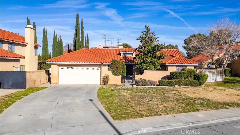 42734 56th Street West, Lancaster, California 93536 home-pic-1
