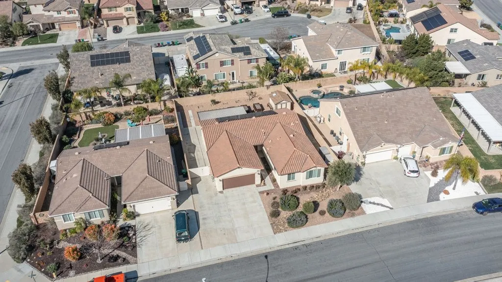 34701 Portarosa Street, Winchester, California 92596 home-pic-40