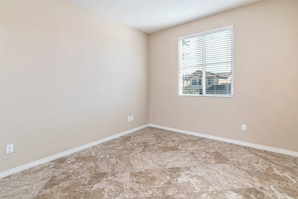 34701 Portarosa Street, Winchester, California 92596 home-pic-26