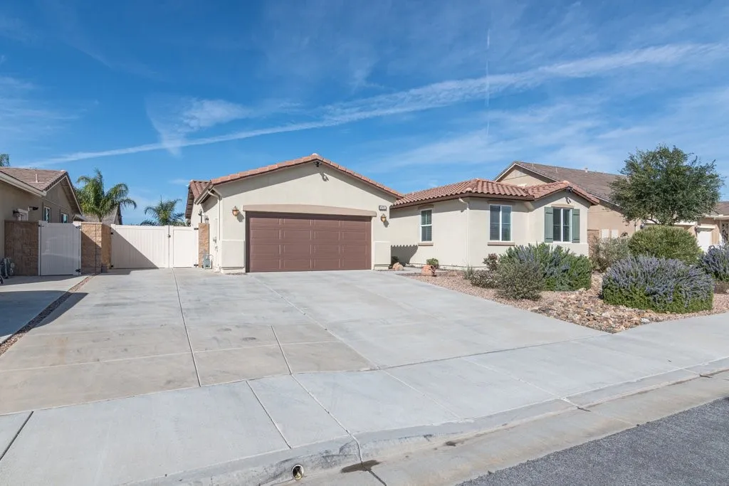 34701 Portarosa Street, Winchester, California 92596 home-pic-43