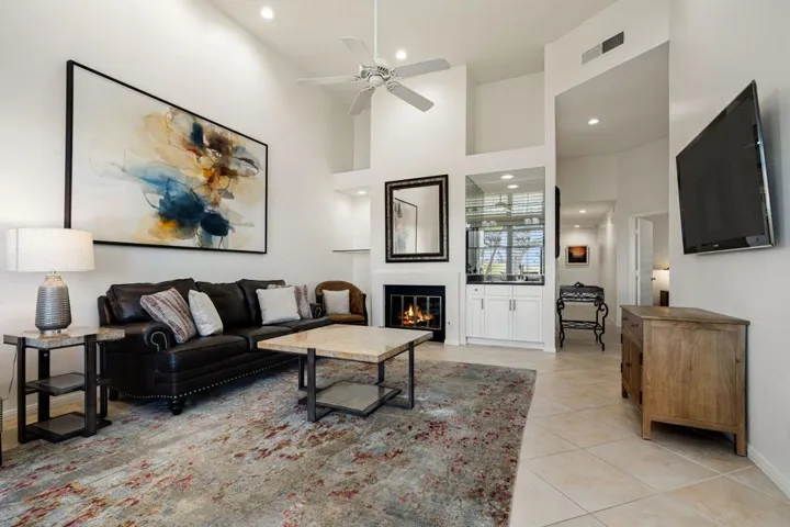 45B413BC-14DA-40CD-A77B-3A1642160FAB