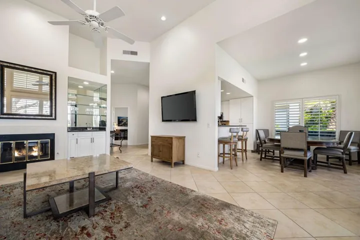 A824DFB3-6449-4B8D-9121-CF0C9A32CE56