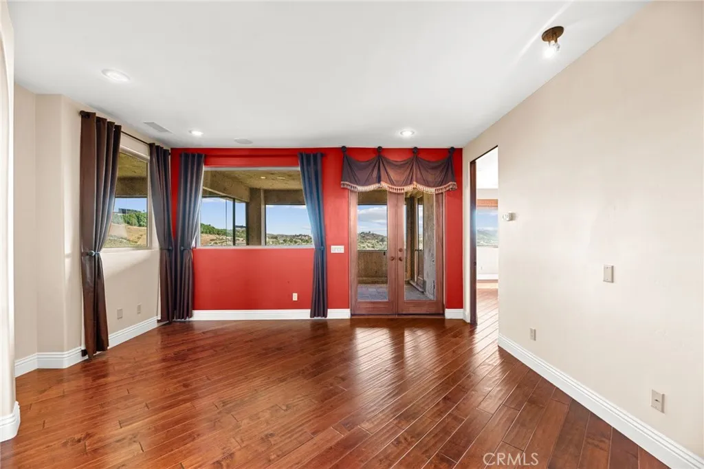 37654 Calle De Lobo, Murrieta, California 92562 home-pic-44