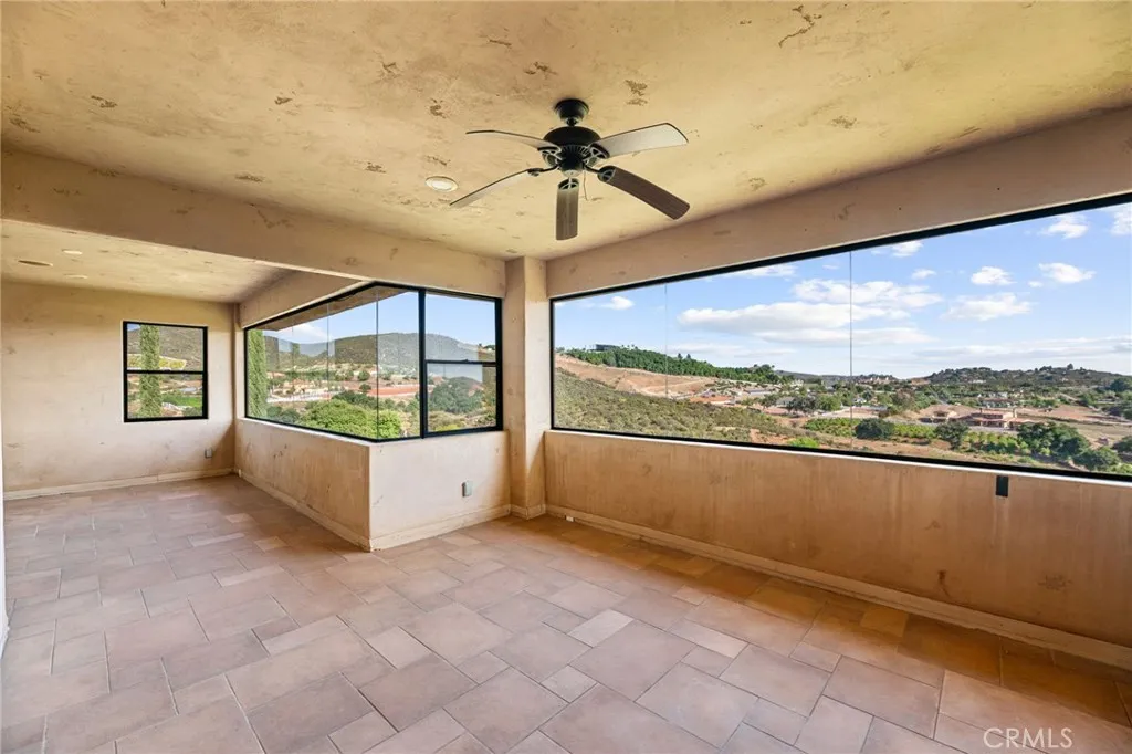 37654 Calle De Lobo, Murrieta, California 92562 home-pic-48