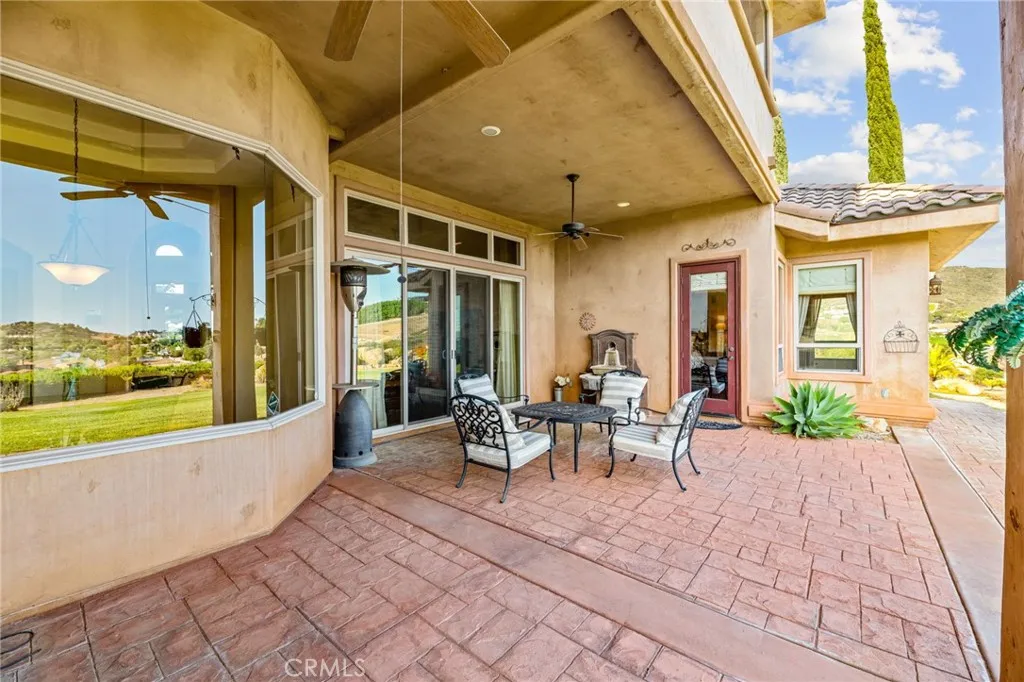 37654 Calle De Lobo, Murrieta, California 92562 home-pic-51