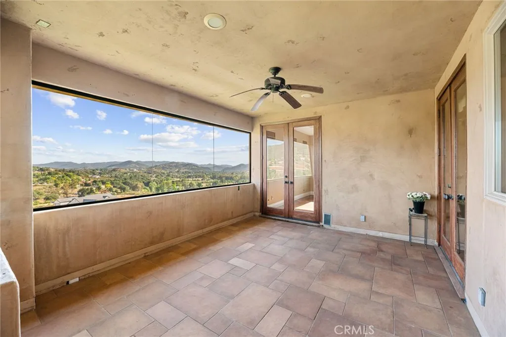 37654 Calle De Lobo, Murrieta, California 92562 home-pic-49