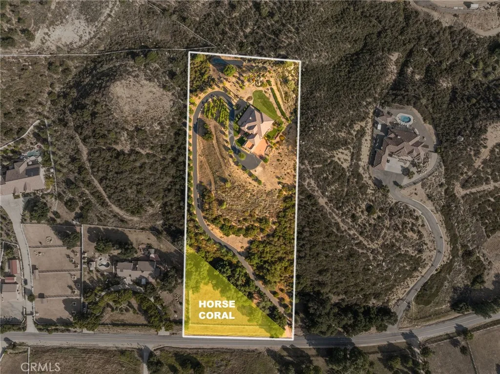 37654 Calle De Lobo, Murrieta, California 92562 home-pic-4