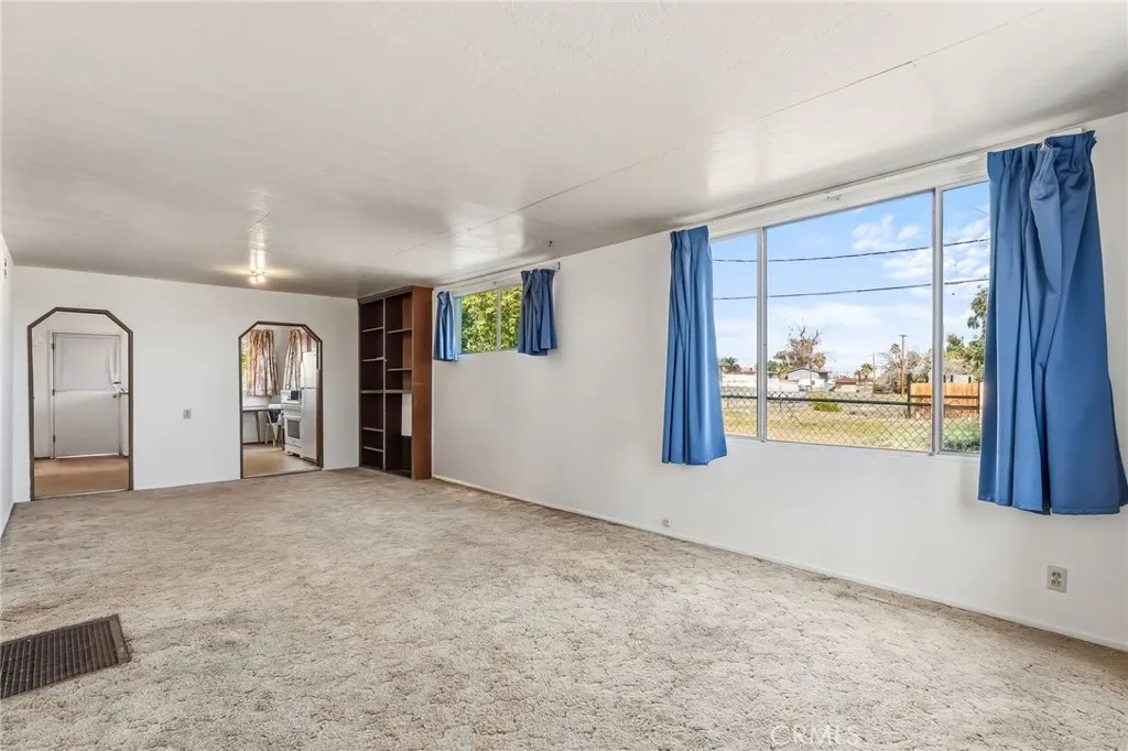 516 Palm Way, Needles, California 92363 home-pic-12