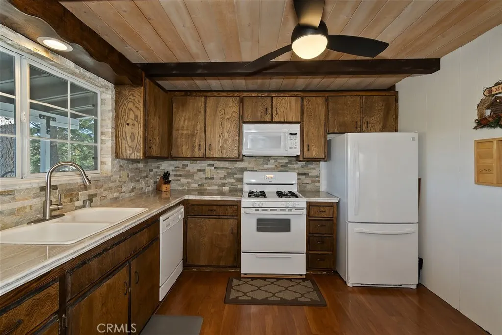 43291 Shasta, Big Bear Lake, California 92315 home-pic-17