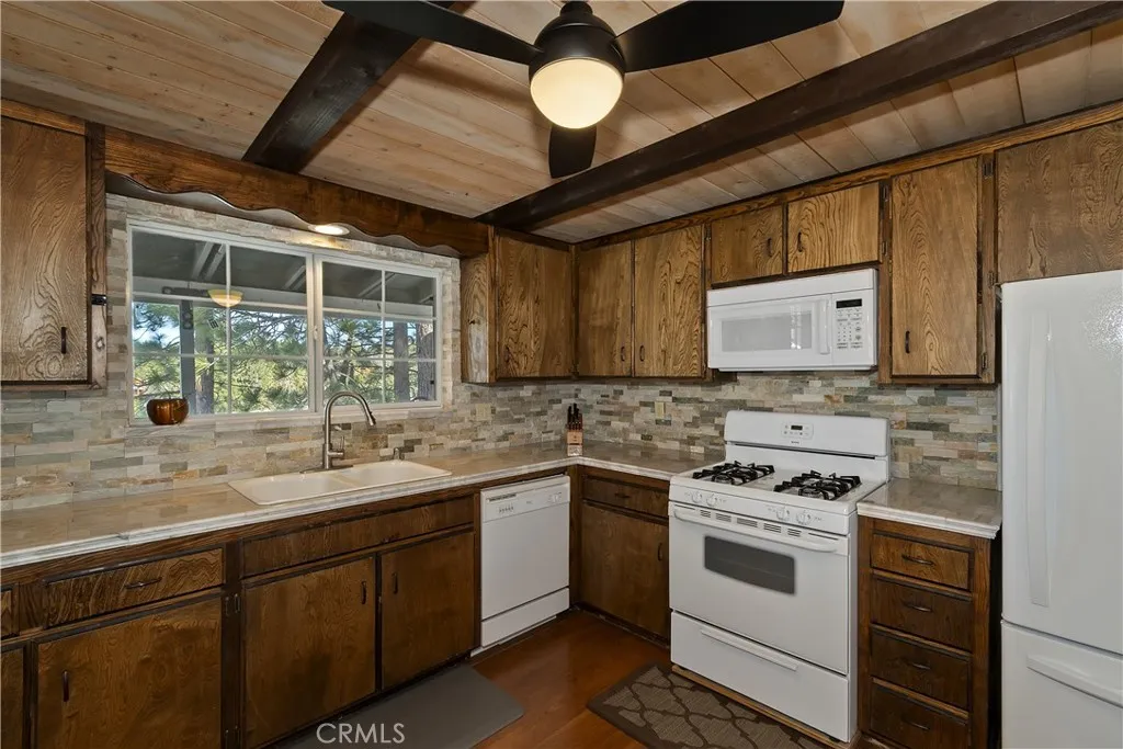 43291 Shasta, Big Bear Lake, California 92315 home-pic-15