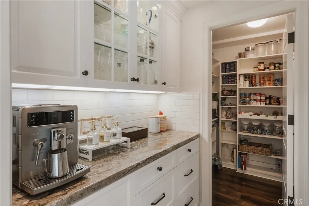 18162 Stratford Circle, Villa Park, California 92861 home-pic-22