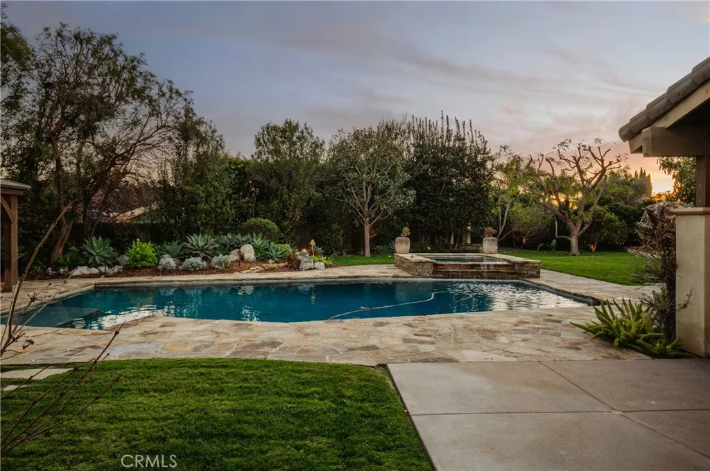 18162 Stratford Circle, Villa Park, California 92861 home-pic-51