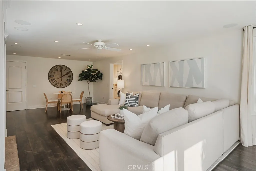 18162 Stratford Circle, Villa Park, California 92861 home-pic-23