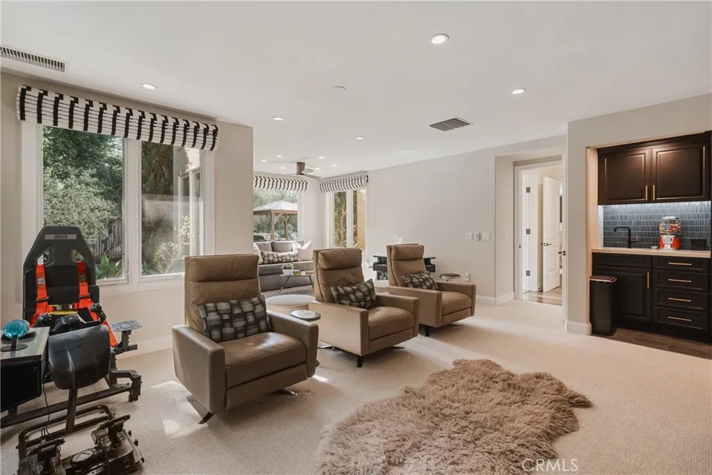 18162 Stratford Circle, Villa Park, California 92861 home-pic-29