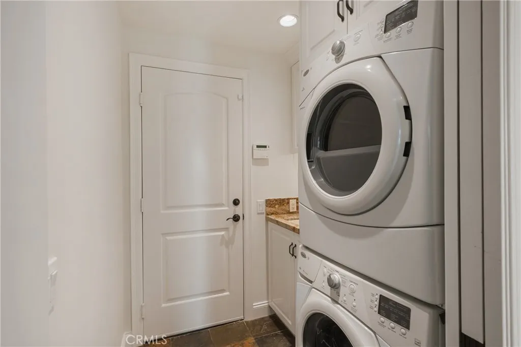 18162 Stratford Circle, Villa Park, California 92861 home-pic-26