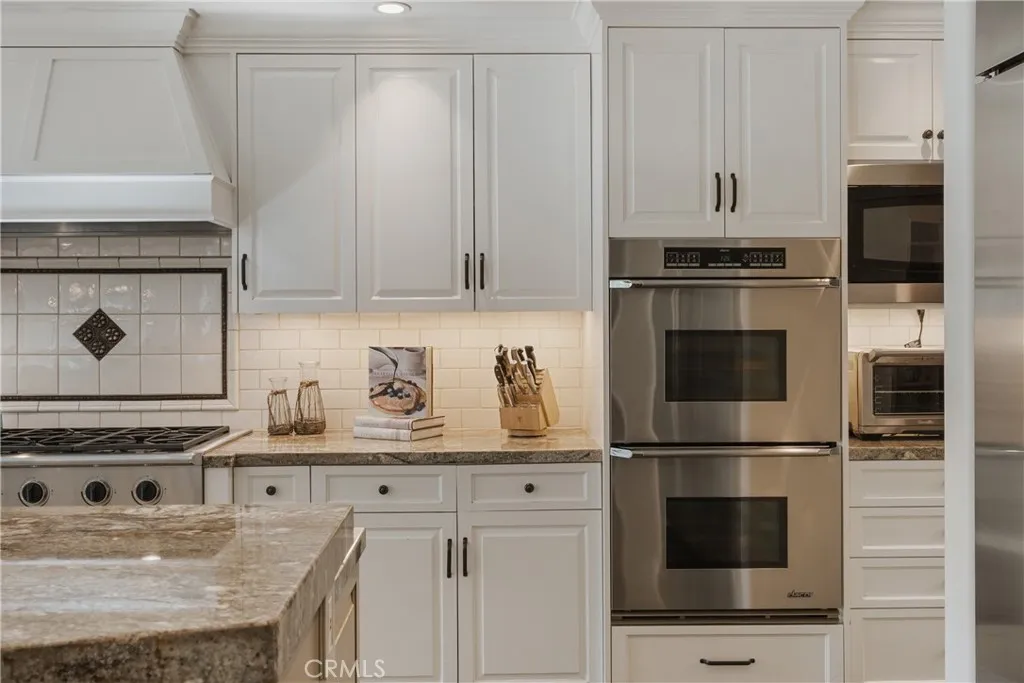 18162 Stratford Circle, Villa Park, California 92861 home-pic-20