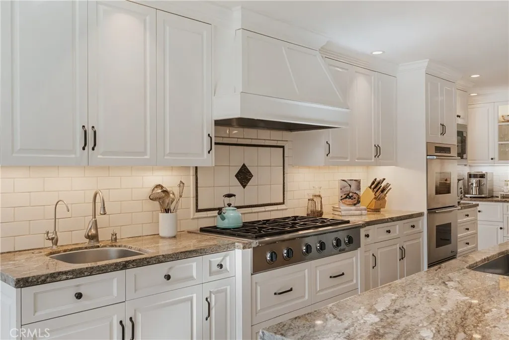 18162 Stratford Circle, Villa Park, California 92861 home-pic-18