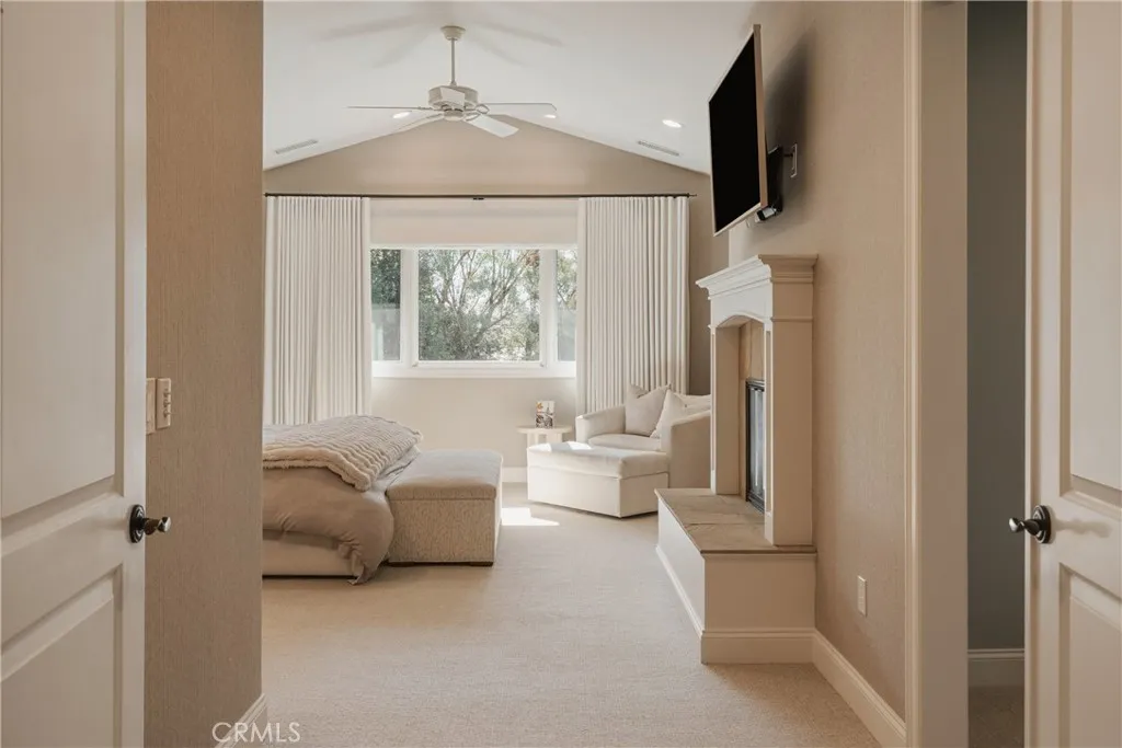 18162 Stratford Circle, Villa Park, California 92861 home-pic-43