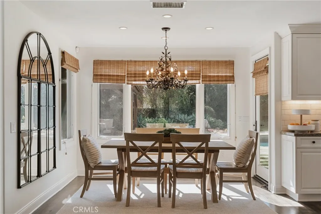 18162 Stratford Circle, Villa Park, California 92861 home-pic-12