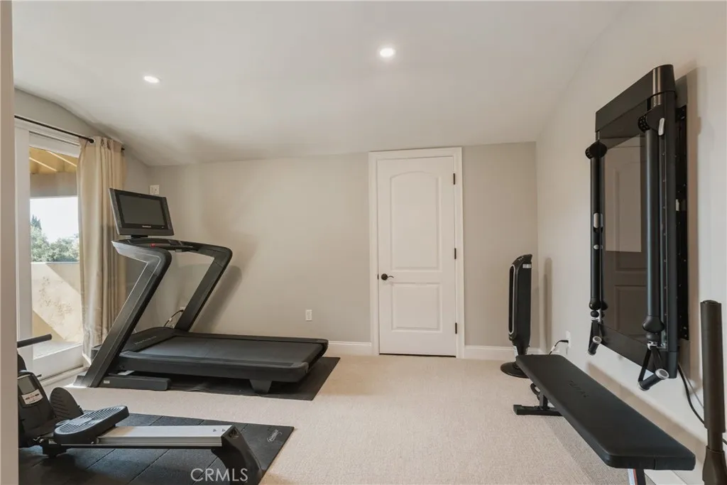18162 Stratford Circle, Villa Park, California 92861 home-pic-49