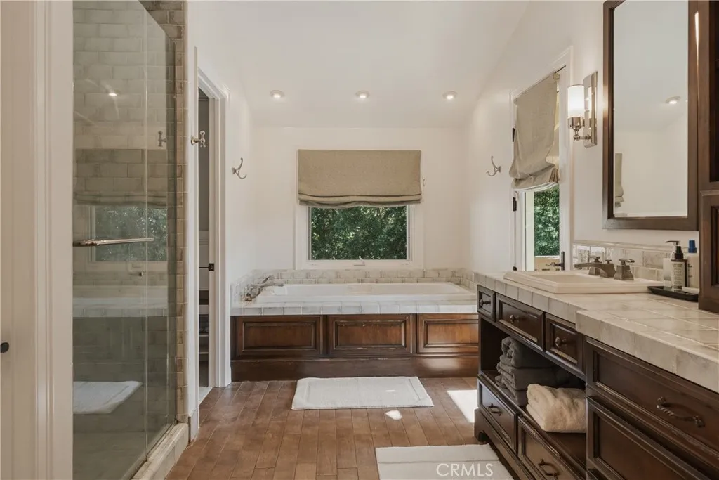 18162 Stratford Circle, Villa Park, California 92861 home-pic-46