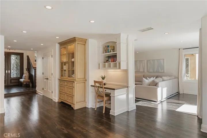 18162 Stratford Circle, Villa Park, California 92861