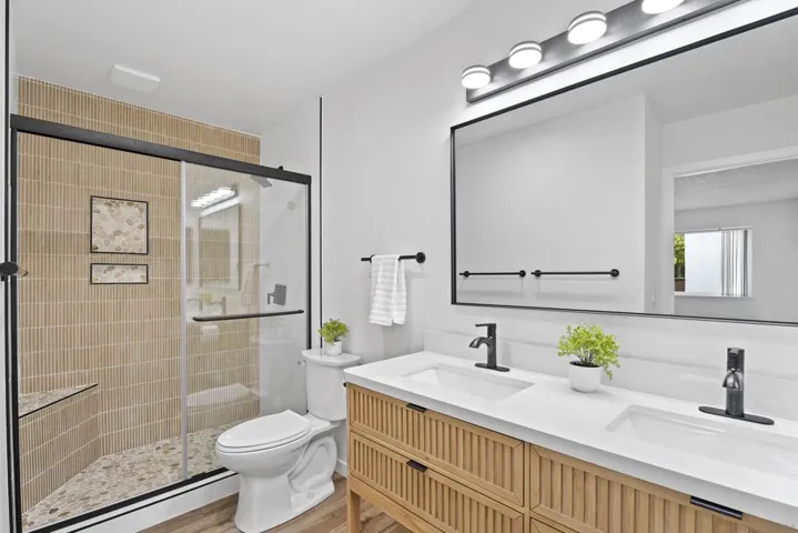 Primary Bath/Spa
