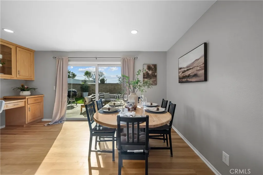 27939 Honeycomb, Saugus, California 91350 home-pic-14