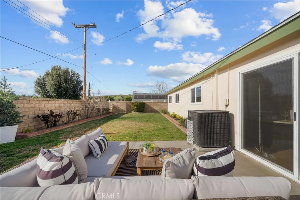 27939 Honeycomb, Saugus, California 91350 home-pic-31