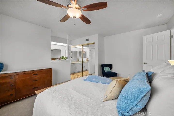 27939 Honeycomb, Saugus, California 91350