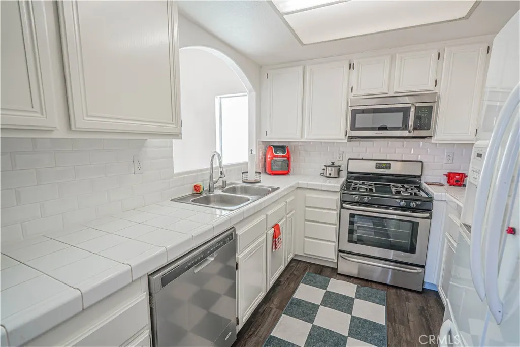 18834 Vista Del Canon, Newhall, California 91321 home-pic-17